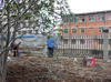 随州齐星花园最新工程进度 社区正在按装防护栏（11月27日）