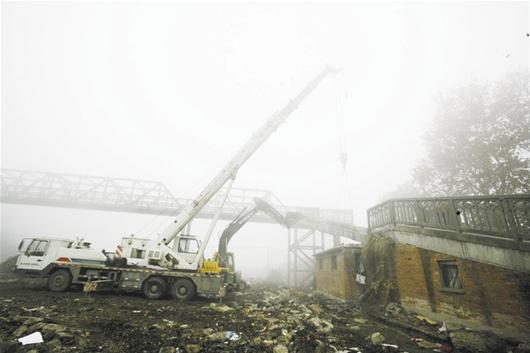 随州32岁老火车站天桥16日开拆 预计2月1日前完工